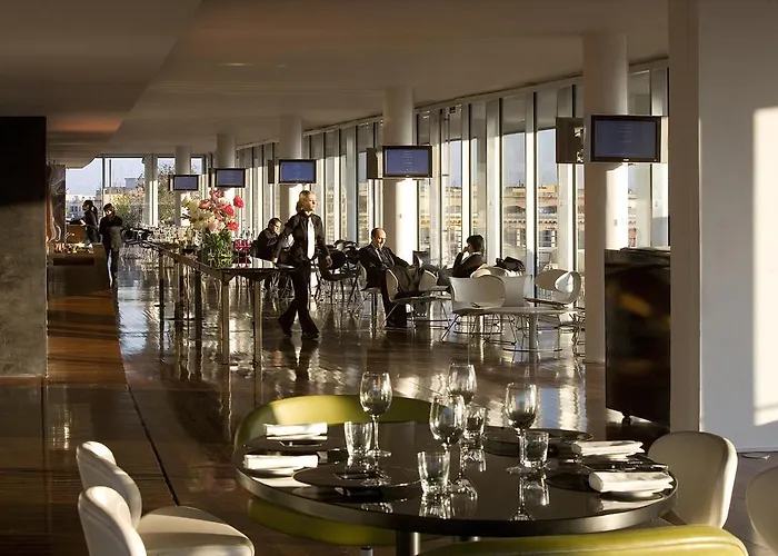 מלון Radisson Blu Es. Hotel, 5*