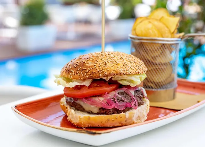 Radisson Blu Es. Hotel, מלון 5*