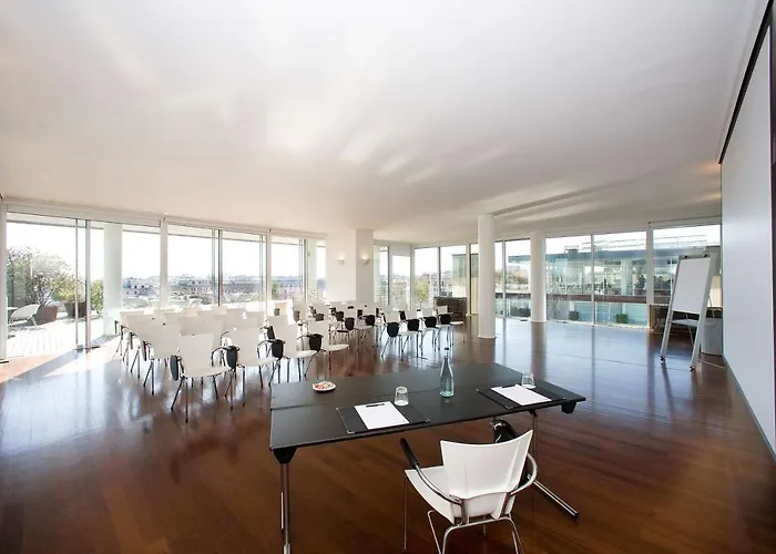Radisson Blu Es. Hotel, מלון