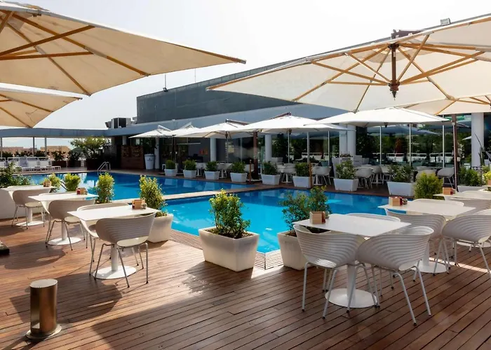 מלון Radisson Blu Es. Hotel, 5*
