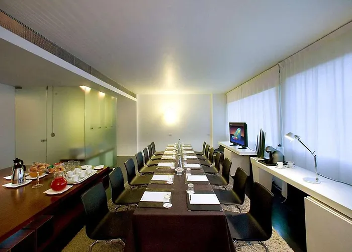 מלון Radisson Blu Es. Hotel,
