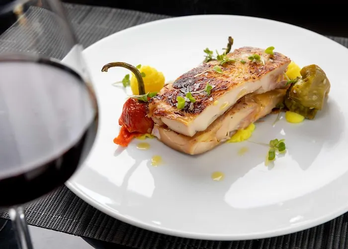 מלון Radisson Blu Es. Hotel, 5*