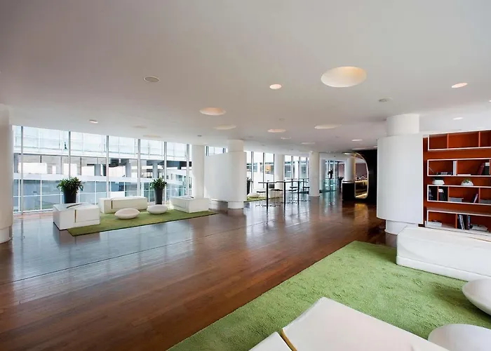 מלון Radisson Blu Es. Hotel,