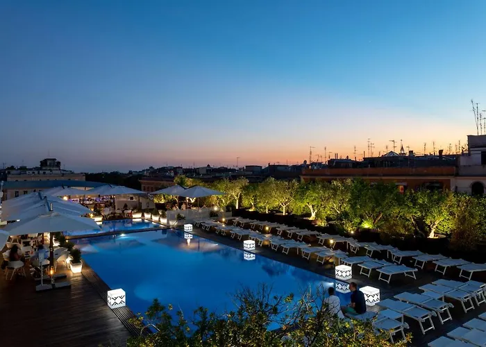 מלון Radisson Blu Es. Hotel, 5*